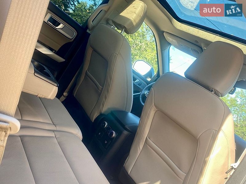 Внедорожник / Кроссовер Ford Explorer 2021 в Чернигове