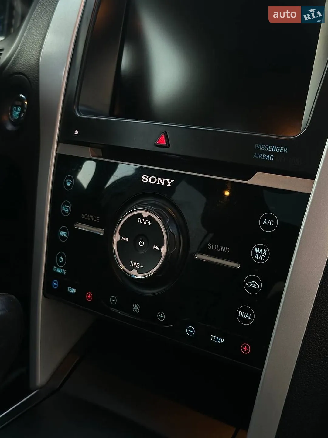 2015 Ford Explorer - мініатюра 9