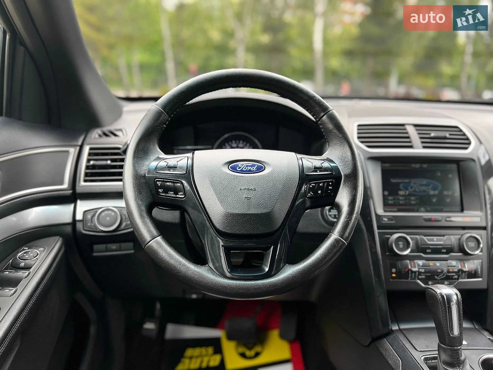 2015 Ford Explorer - мініатюра 11