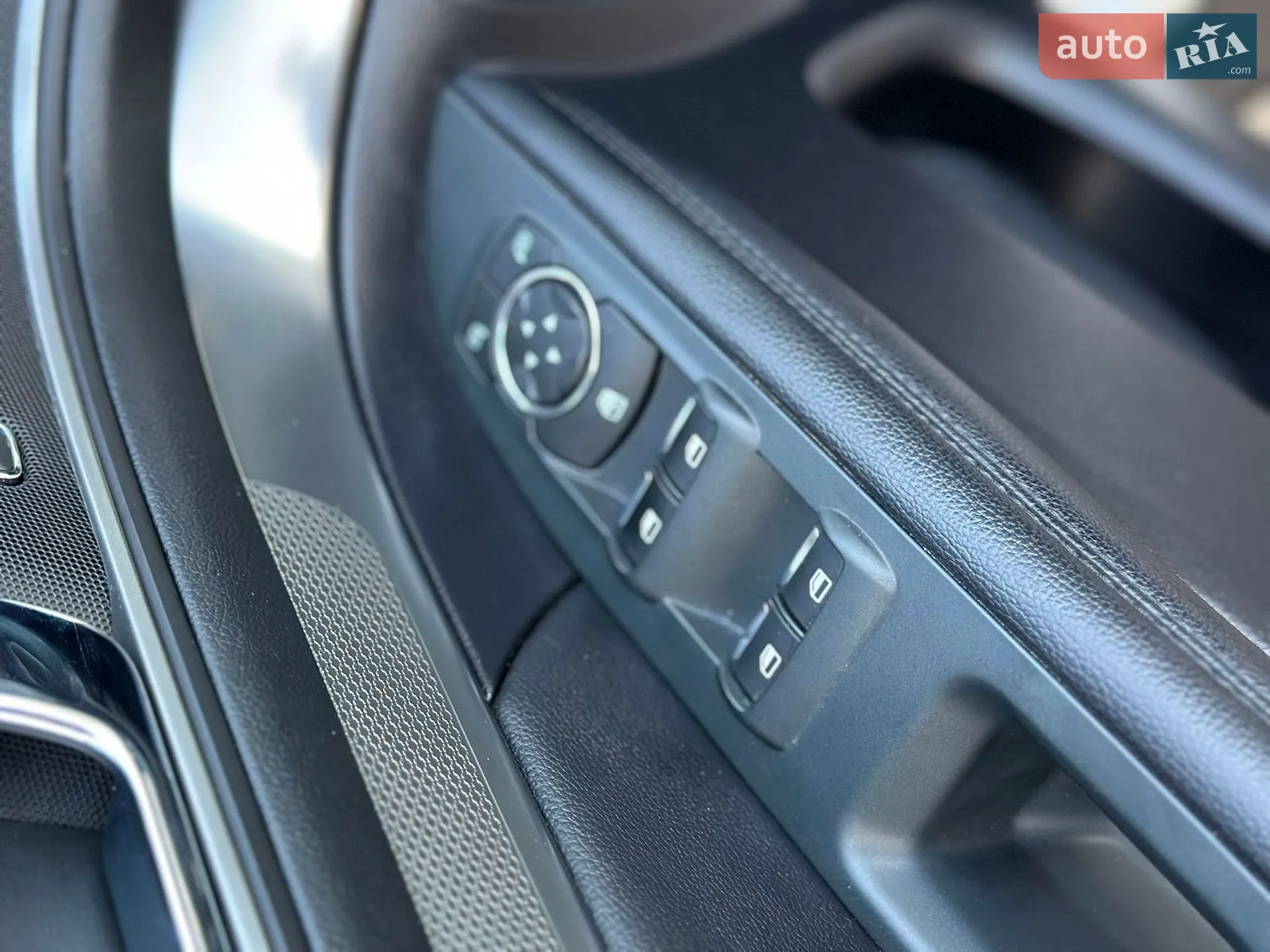 2018 Ford Explorer - мініатюра 20