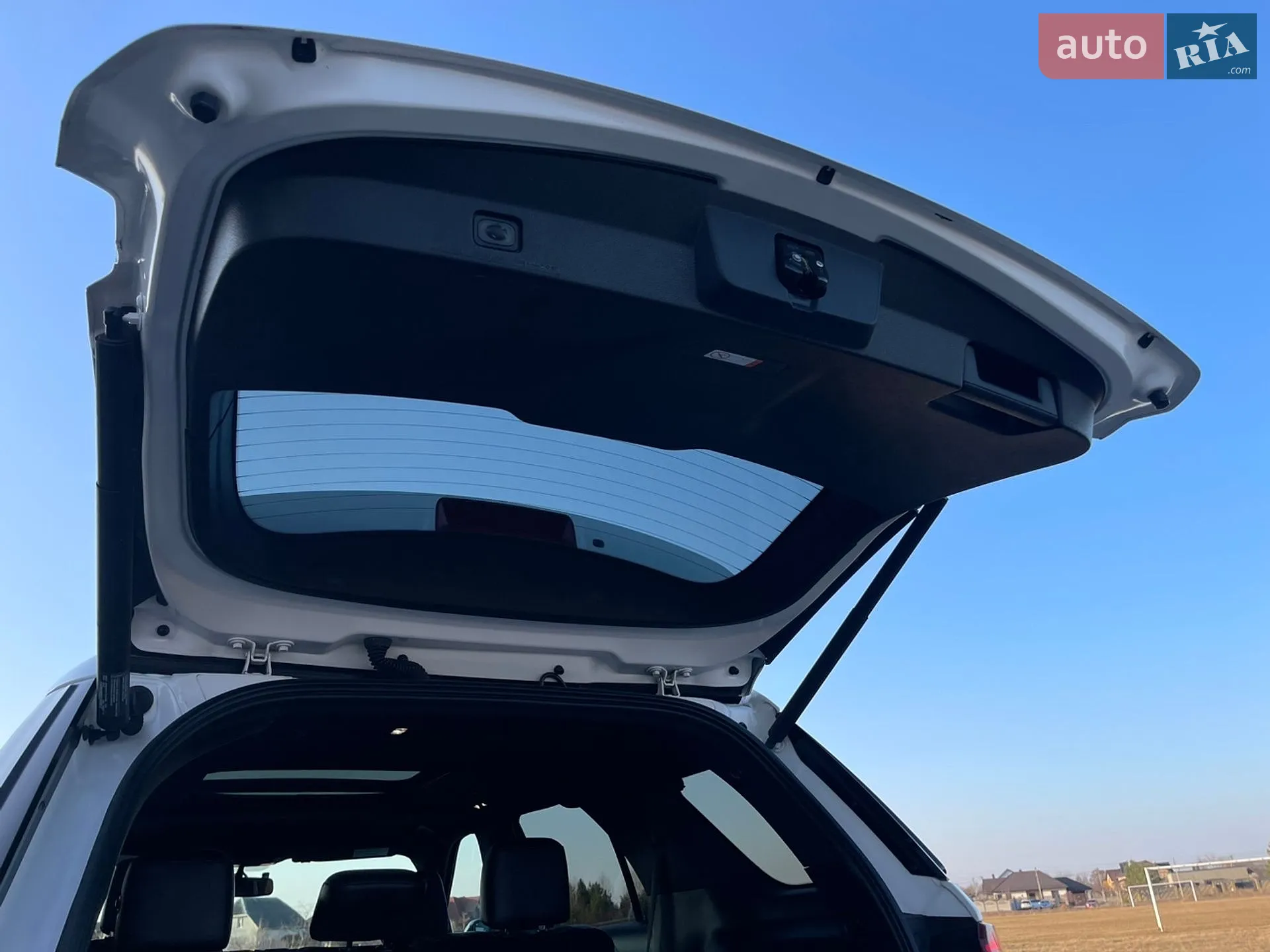 2018 Ford Explorer - мініатюра 108