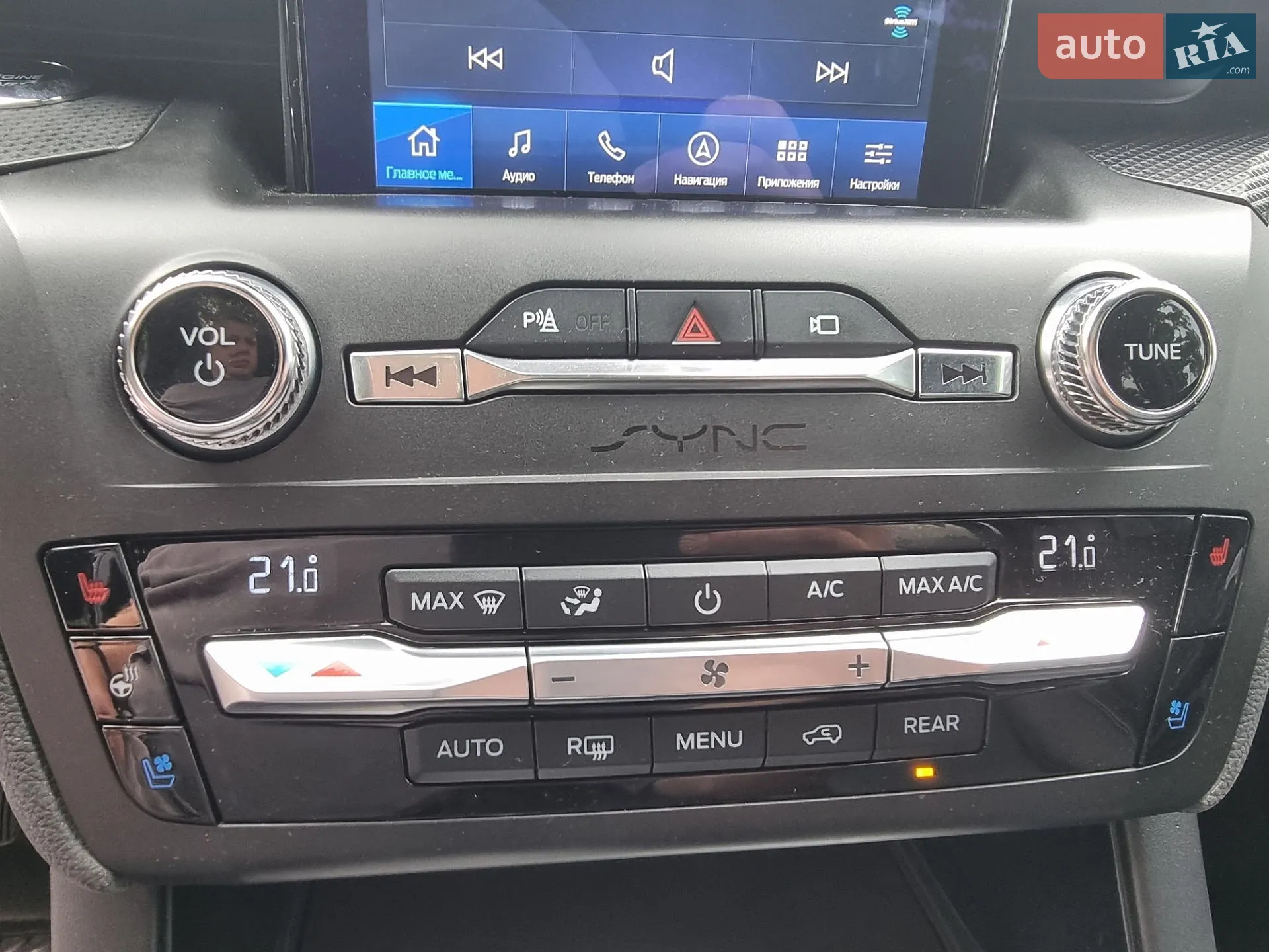 2019 Ford Explorer - мініатюра 21