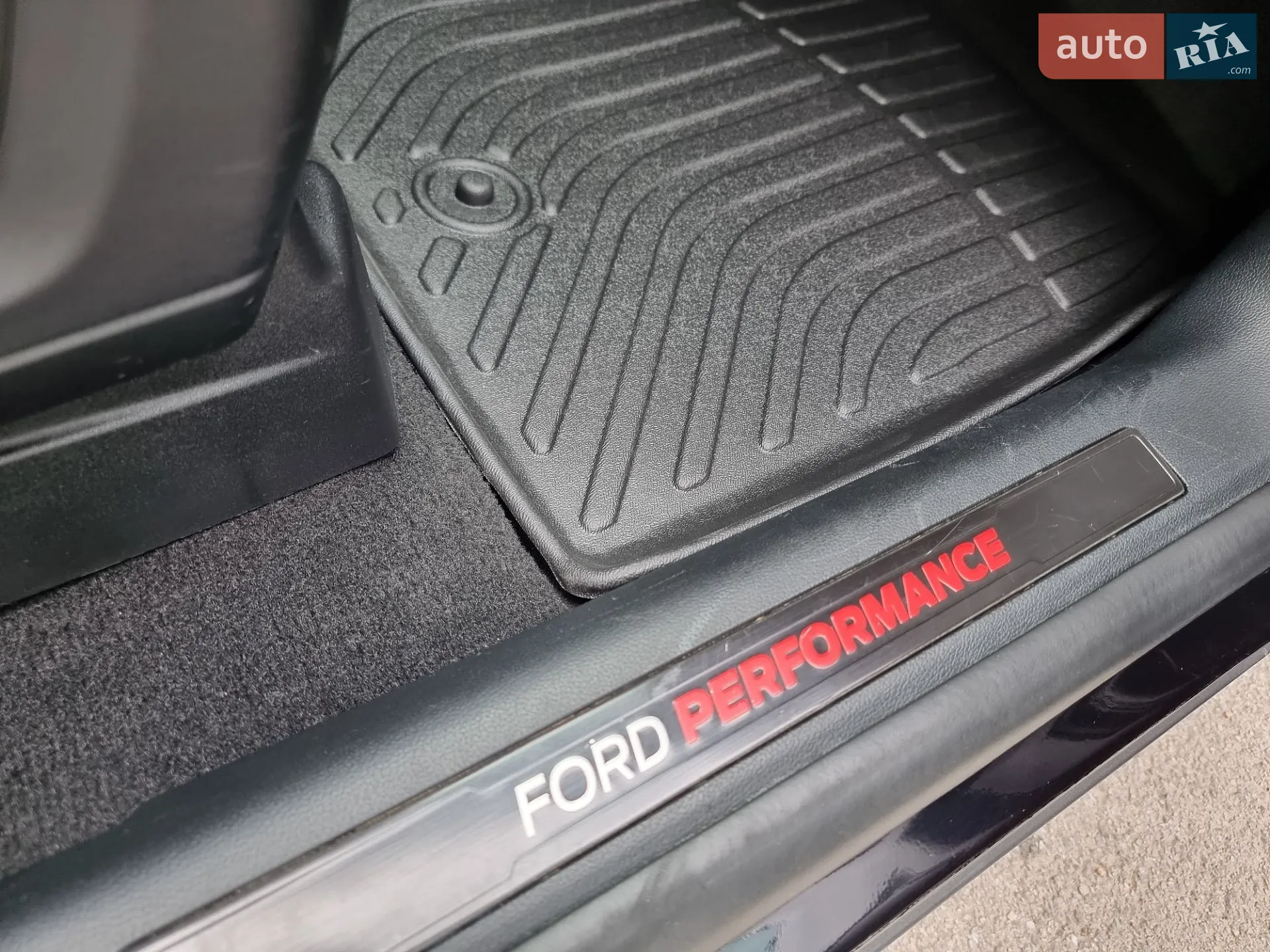 2019 Ford Explorer - мініатюра 61