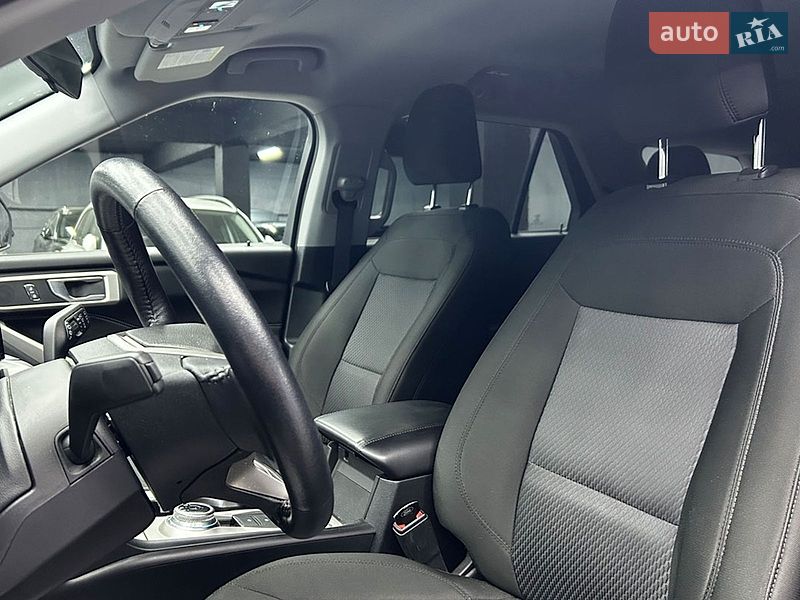 Позашляховик / Кросовер Ford Explorer 2022 в Чернівцях