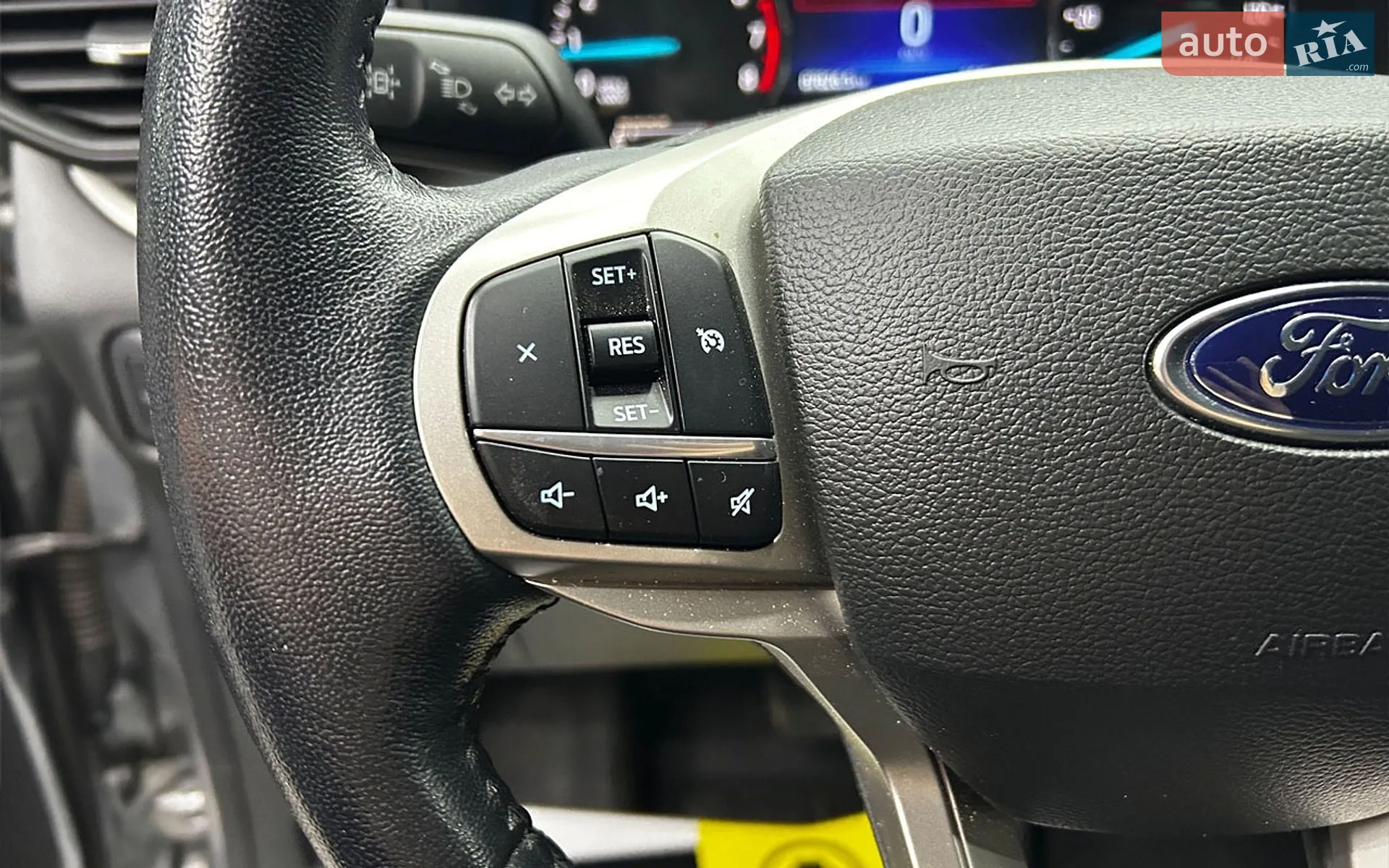 2022 Ford Explorer - мініатюра 19