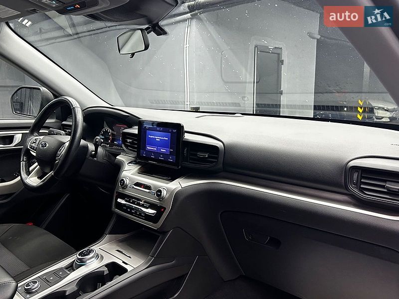 Позашляховик / Кросовер Ford Explorer 2022 в Чернівцях
