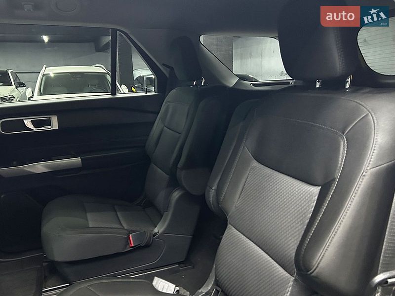 Позашляховик / Кросовер Ford Explorer 2022 в Чернівцях