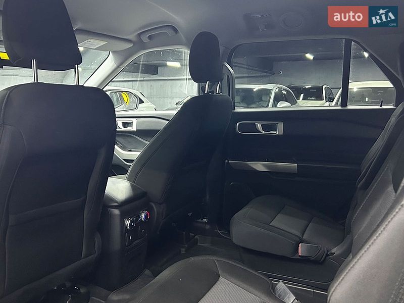 Позашляховик / Кросовер Ford Explorer 2022 в Чернівцях