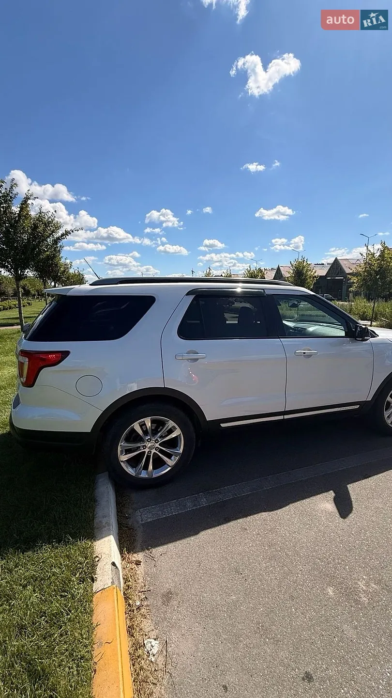 2018 Ford Explorer - мініатюра 3
