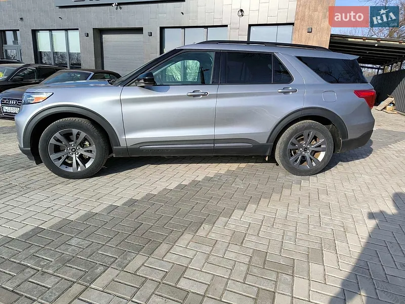 Ford Explorer