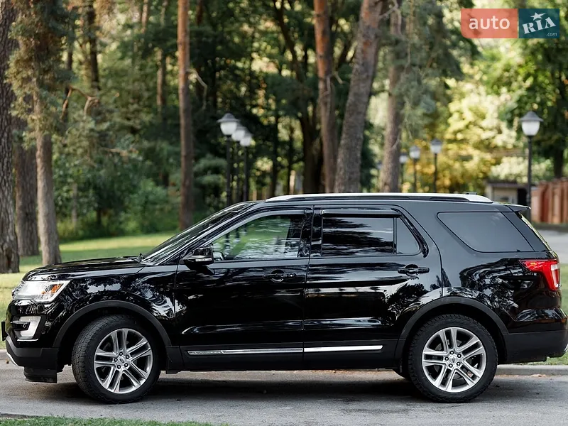 Ford Explorer