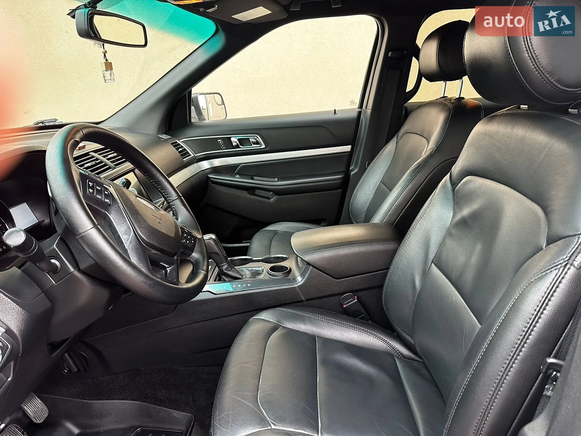 2016 Ford Explorer - мініатюра 7