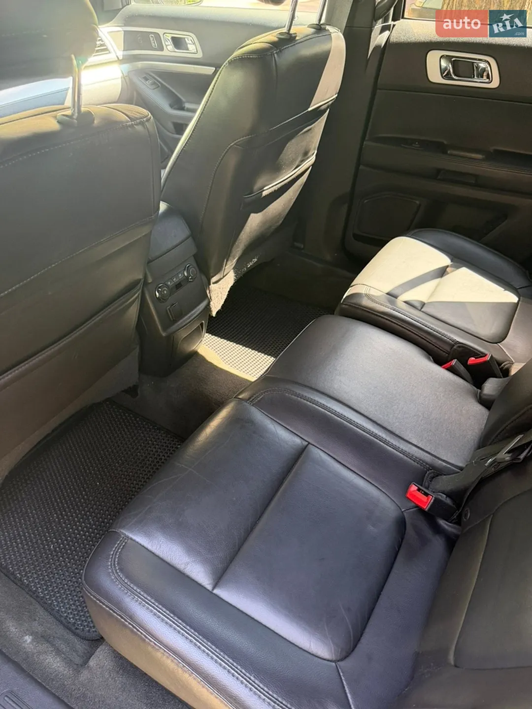 2014 Ford Explorer - мініатюра 10