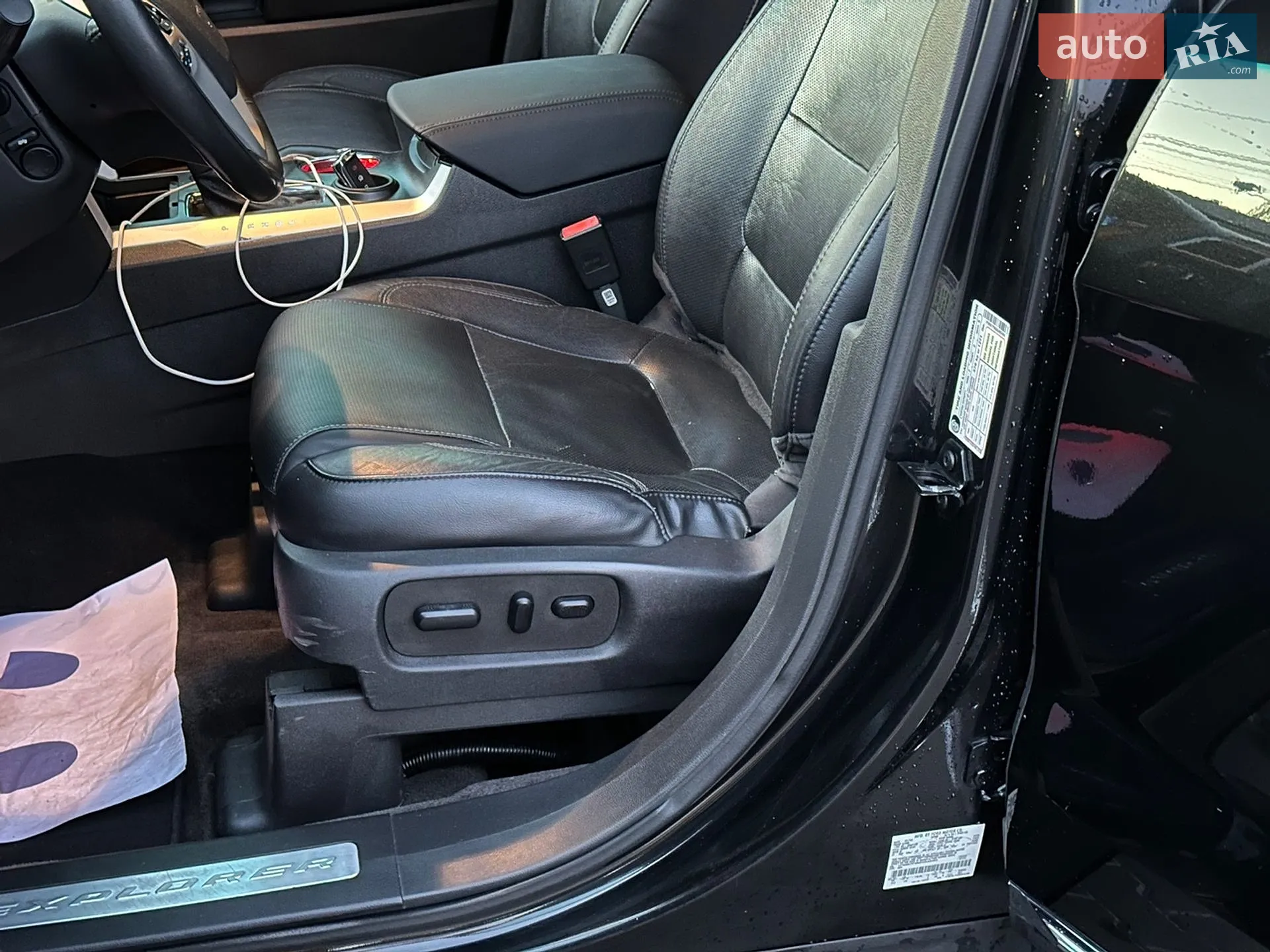 2012 Ford Explorer - мініатюра 23