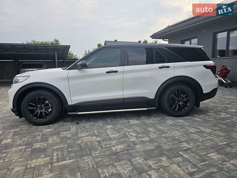 Позашляховик / Кросовер Ford Explorer 2021 в Луцьку