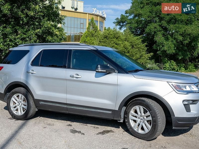 Позашляховик / Кросовер Ford Explorer 2017 в Дніпрі