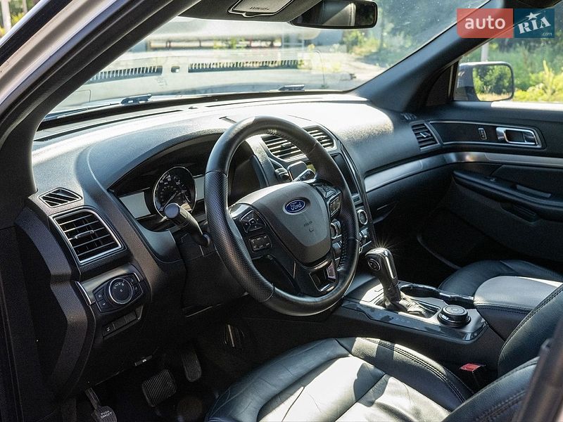 Позашляховик / Кросовер Ford Explorer 2017 в Дніпрі