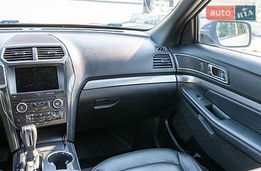 Позашляховик / Кросовер Ford Explorer 2017 в Дніпрі