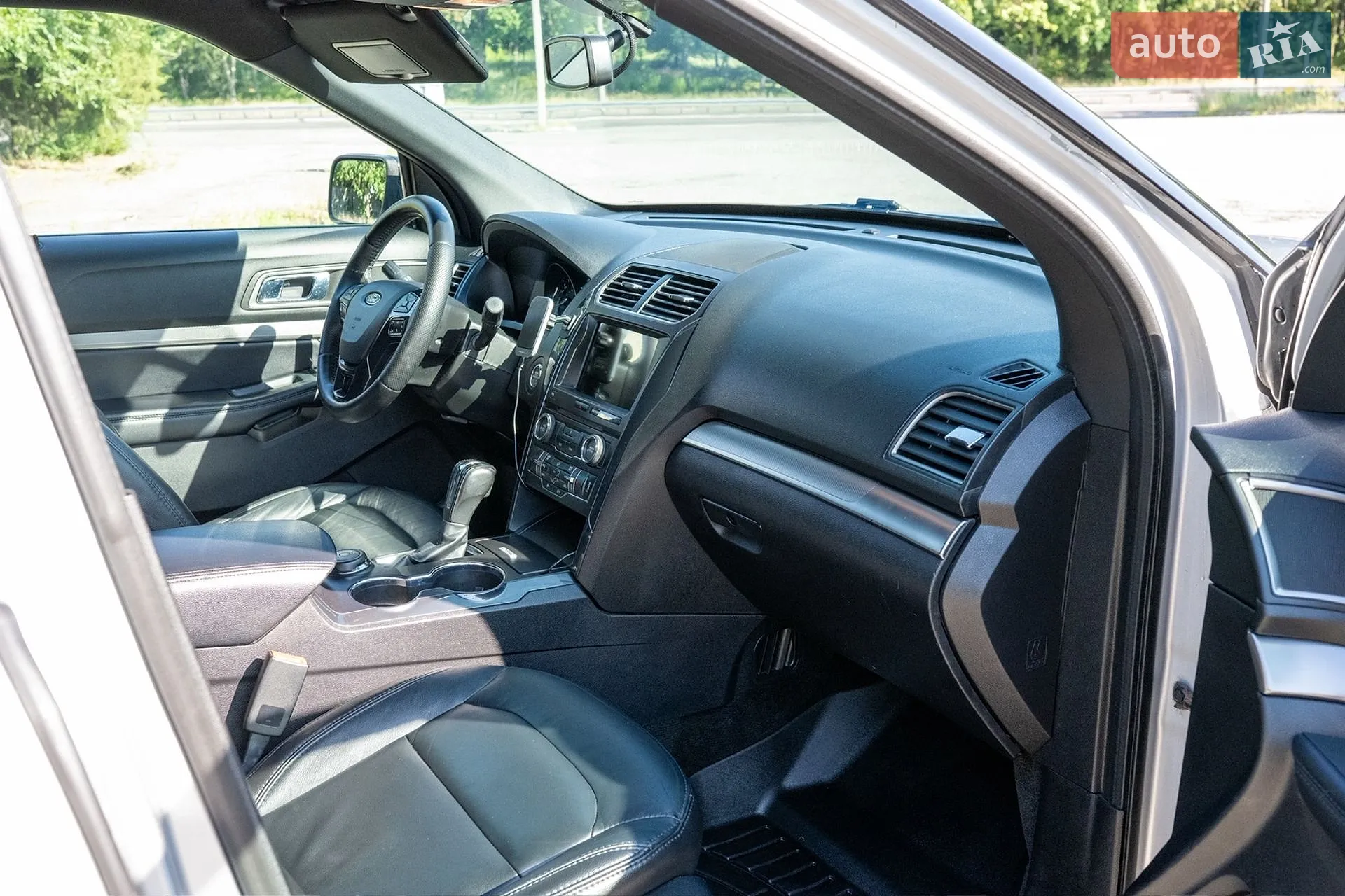 2017 Ford Explorer - мініатюра 18