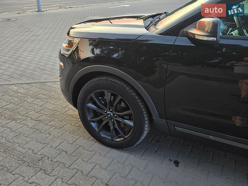 Внедорожник / Кроссовер Ford Explorer 2018 в Ирпене