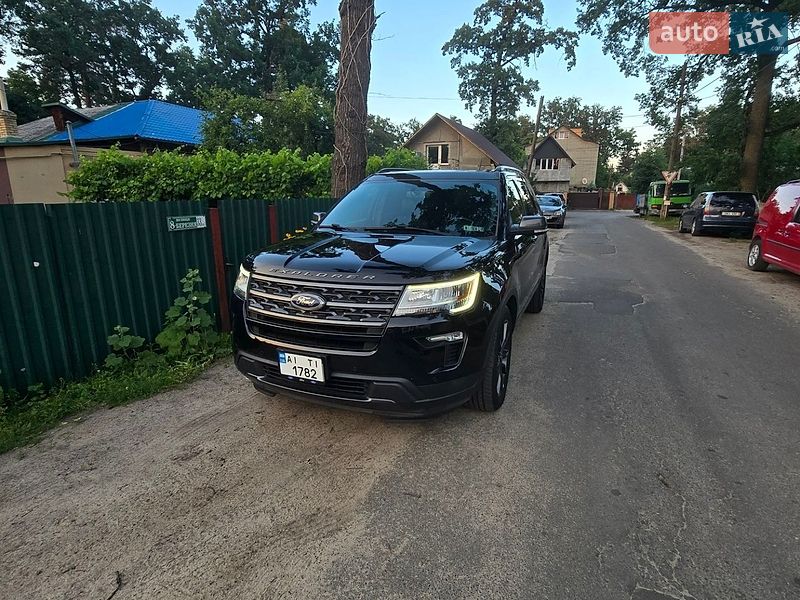 Внедорожник / Кроссовер Ford Explorer 2018 в Ирпене