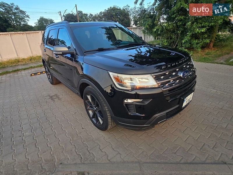 Внедорожник / Кроссовер Ford Explorer 2018 в Ирпене