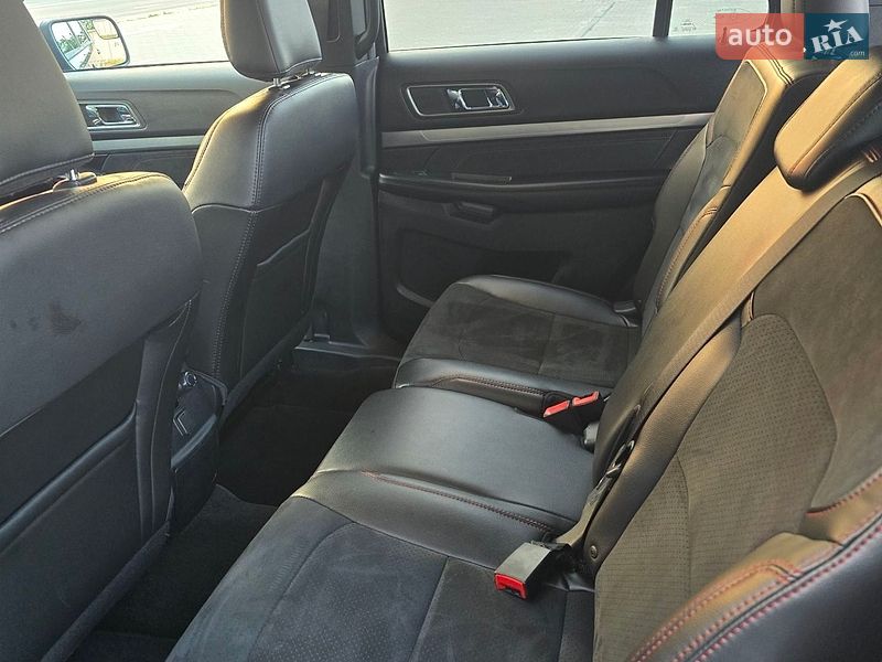 Внедорожник / Кроссовер Ford Explorer 2018 в Ирпене