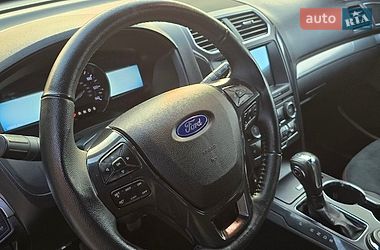 Внедорожник / Кроссовер Ford Explorer 2018 в Ирпене