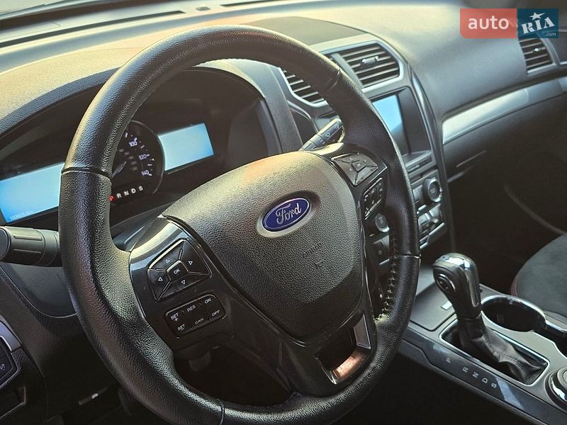 Внедорожник / Кроссовер Ford Explorer 2018 в Ирпене