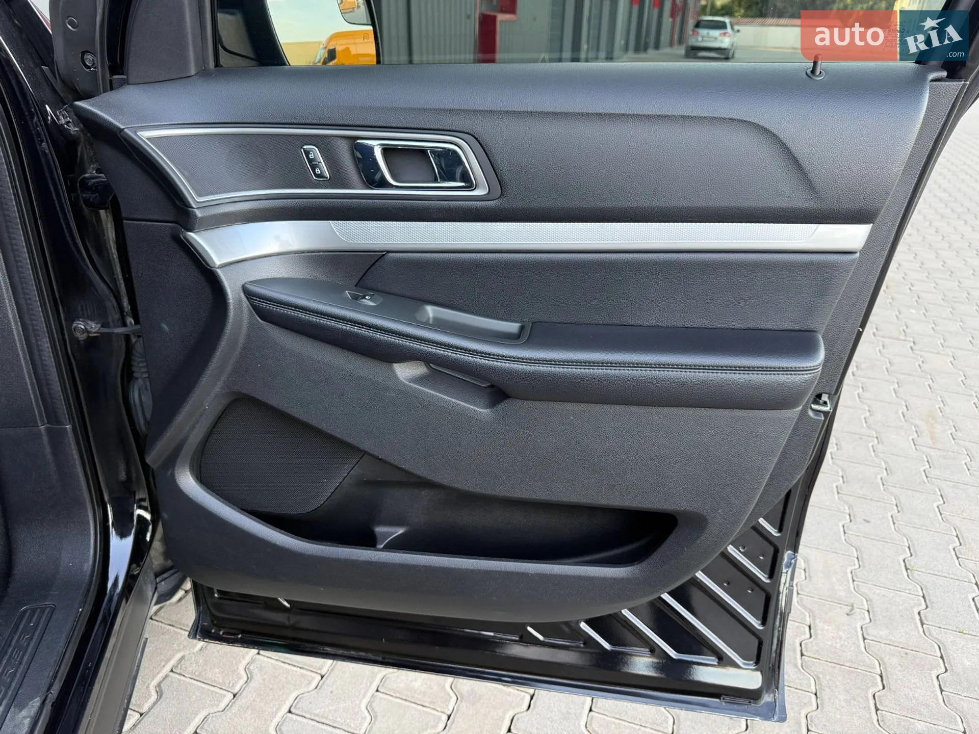 2016 Ford Explorer - мініатюра 71