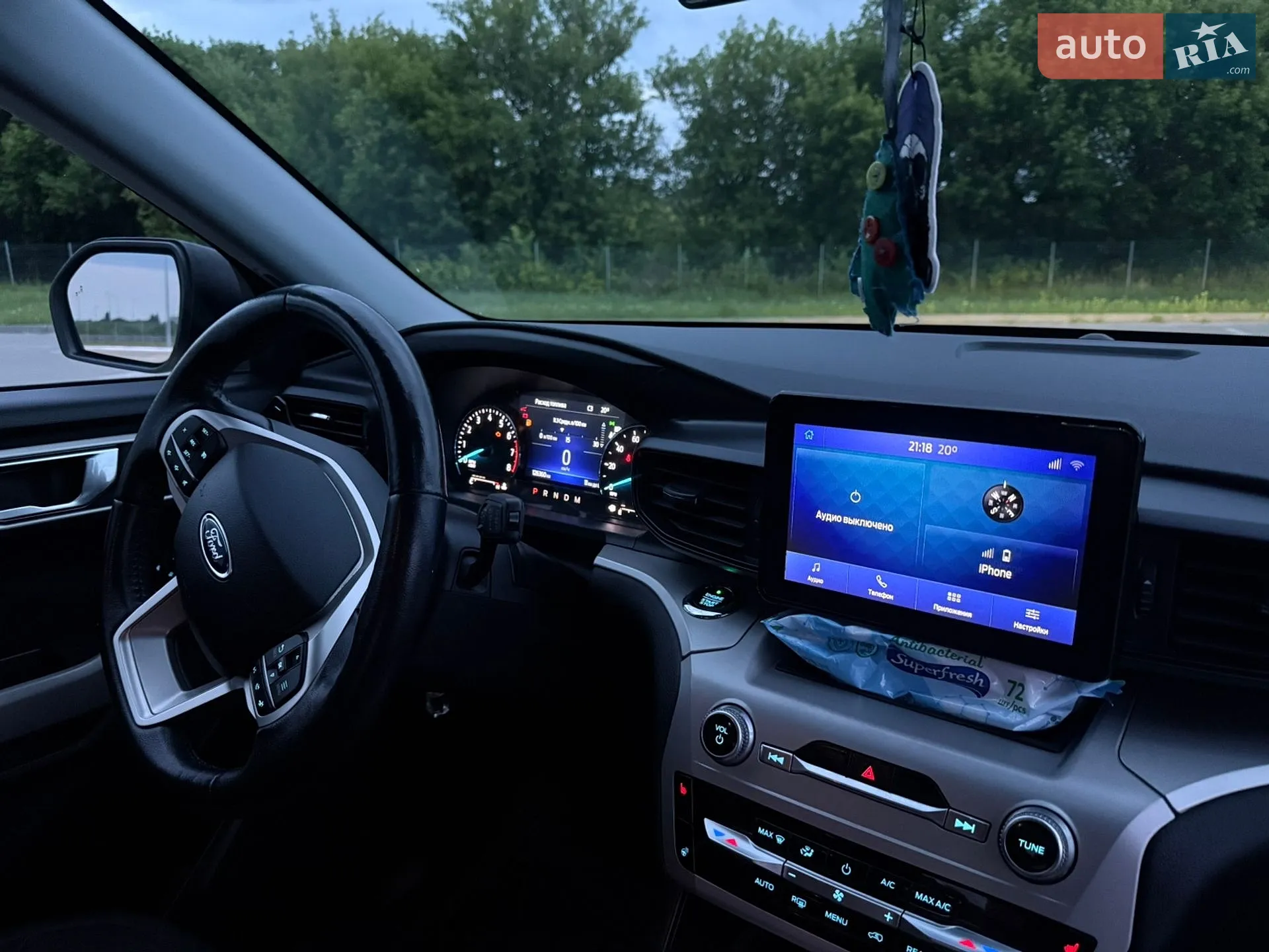 2020 Ford Explorer - мініатюра 12