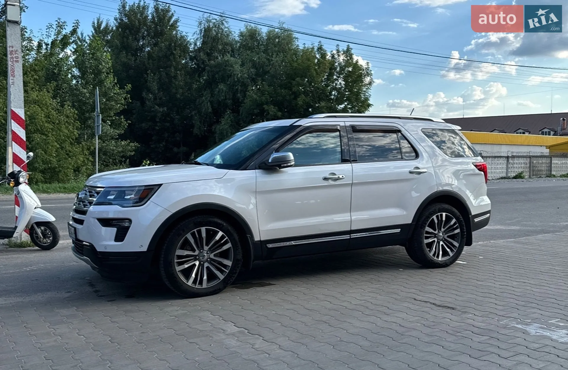 2018 Ford Explorer - мініатюра 15