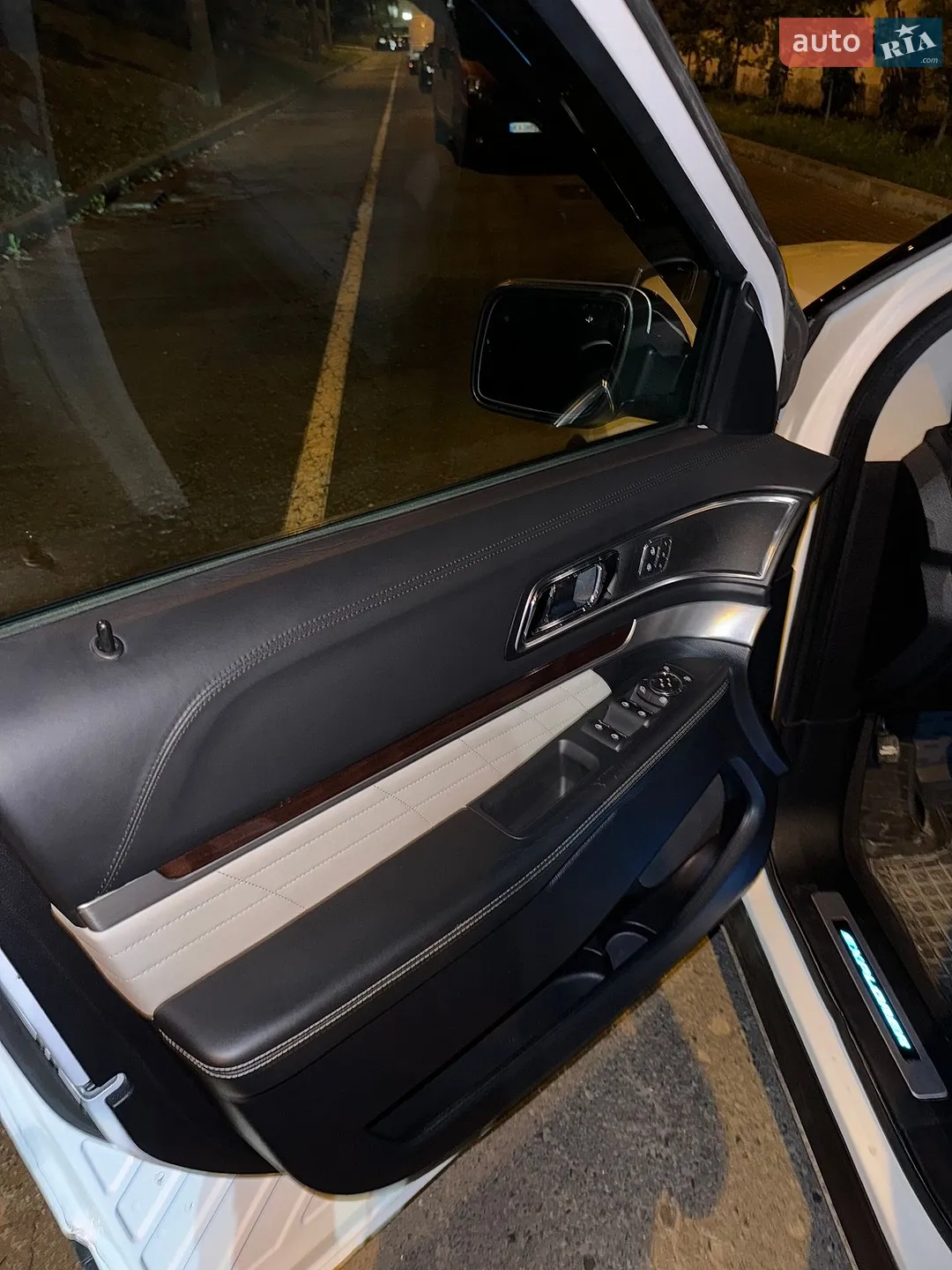 2018 Ford Explorer - мініатюра 32