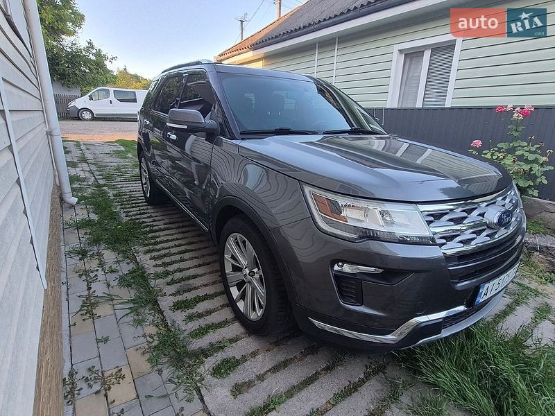 Позашляховик / Кросовер Ford Explorer 2018 в Чечельнику