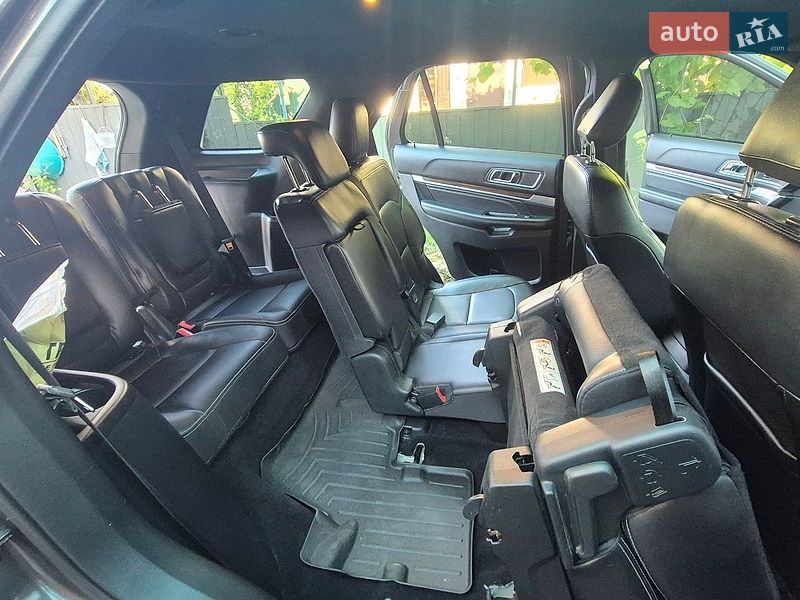 Позашляховик / Кросовер Ford Explorer 2018 в Чечельнику