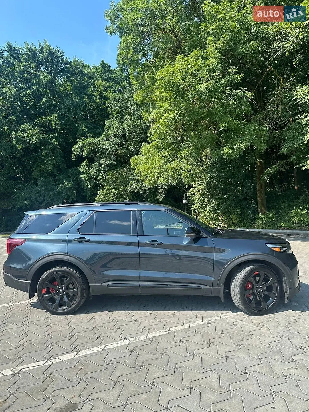 2022 Ford Explorer - мініатюра 5