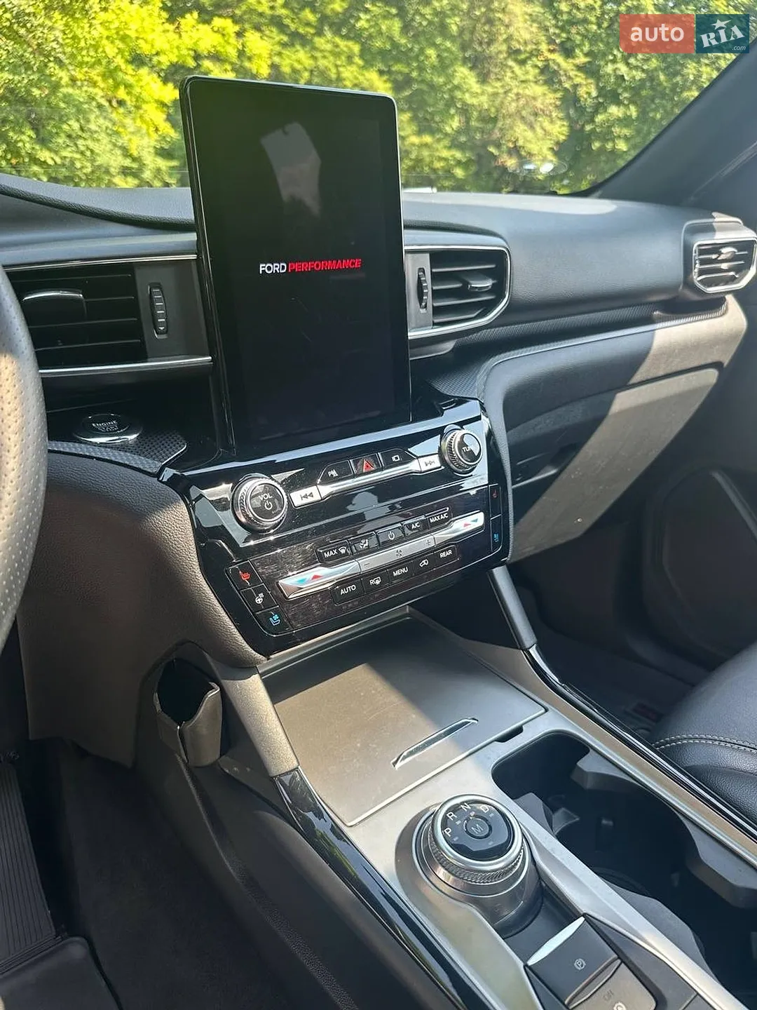 2022 Ford Explorer - мініатюра 20