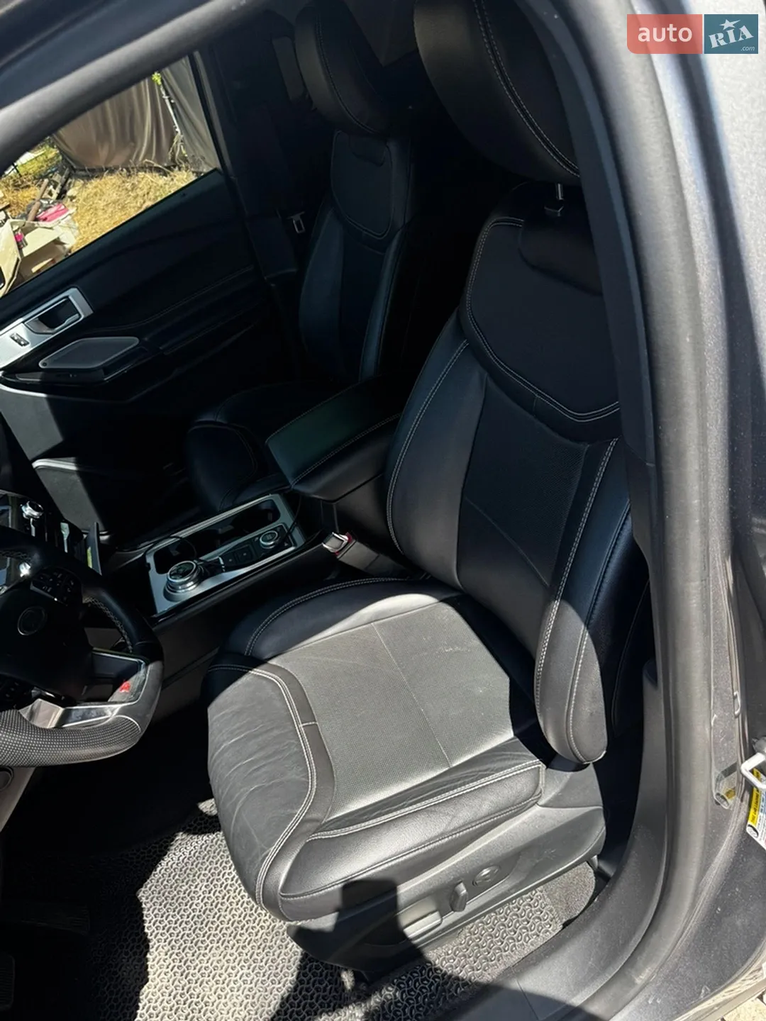 2020 Ford Explorer - мініатюра 8