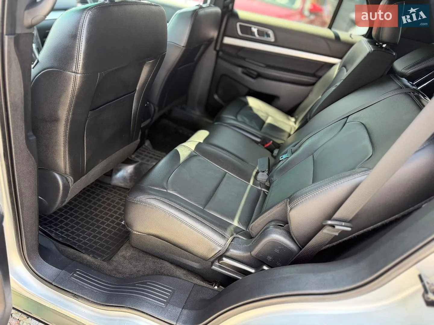 2016 Ford Explorer - мініатюра 37