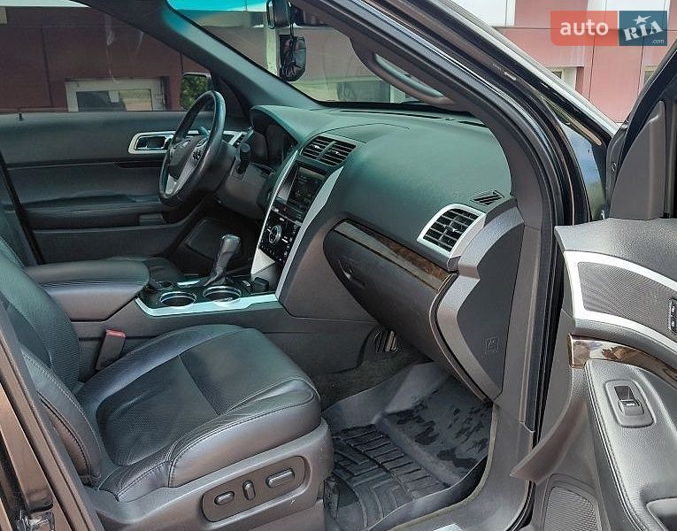 Позашляховик / Кросовер Ford Explorer 2013 в Кам'янському