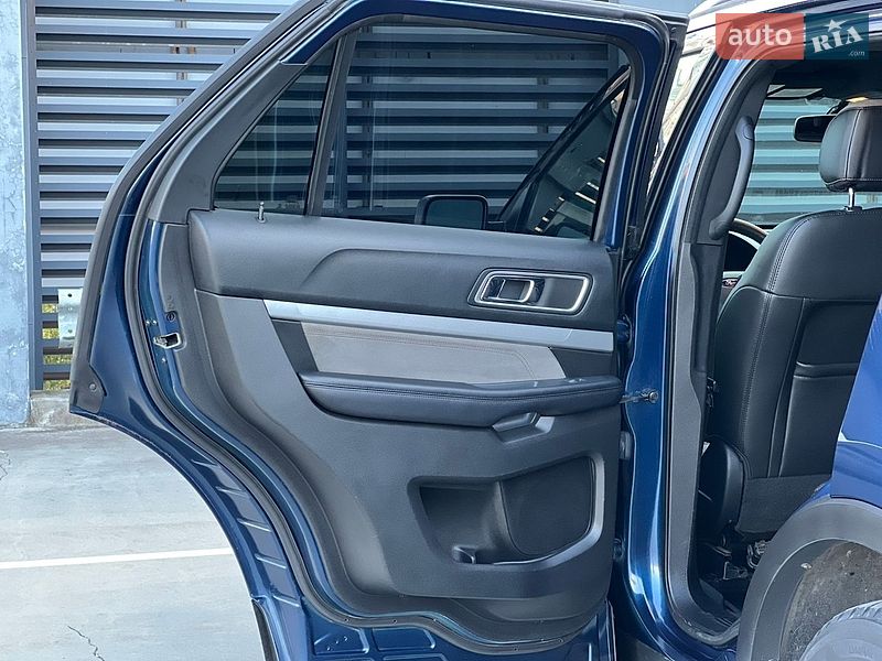 Внедорожник / Кроссовер Ford Explorer 2018 в Киеве