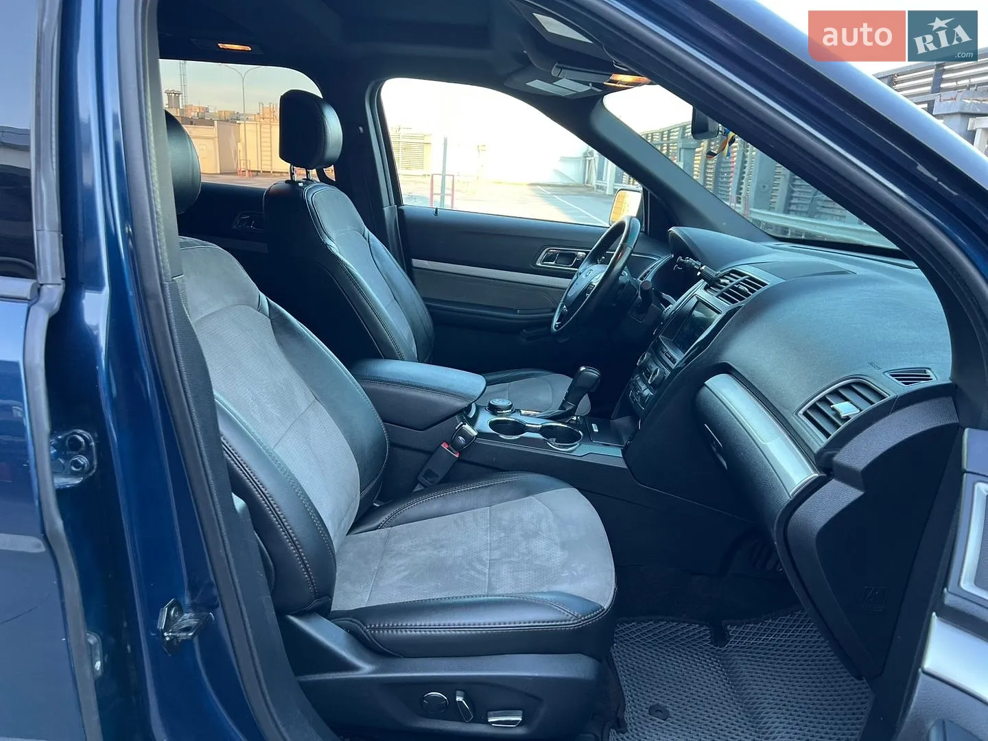 2018 Ford Explorer - мініатюра 32