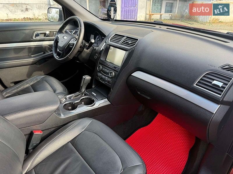 Позашляховик / Кросовер Ford Explorer 2015 в Львові
