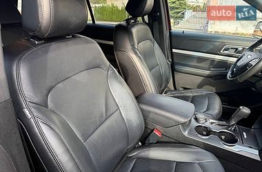 Позашляховик / Кросовер Ford Explorer 2015 в Львові