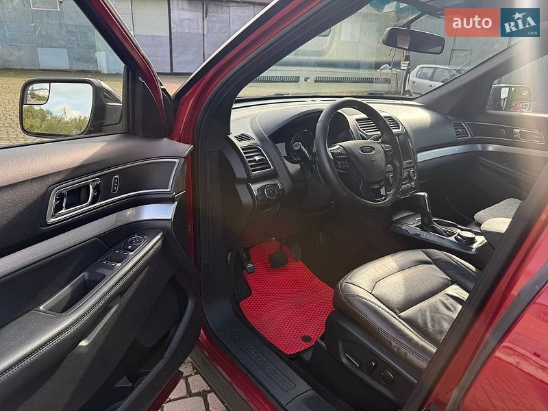 Позашляховик / Кросовер Ford Explorer 2015 в Львові