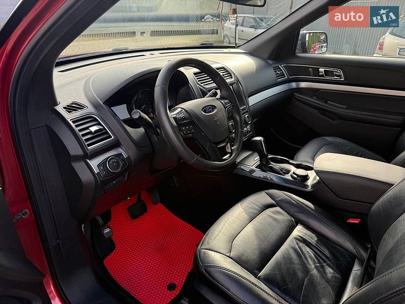 Позашляховик / Кросовер Ford Explorer 2015 в Львові