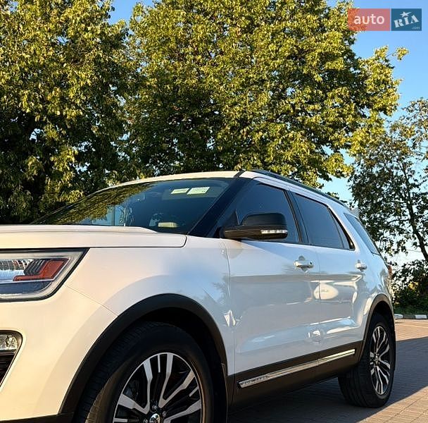 Внедорожник / Кроссовер Ford Explorer 2018 в Ивано-Франковске