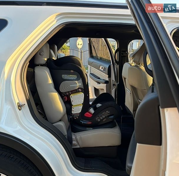 Внедорожник / Кроссовер Ford Explorer 2018 в Ивано-Франковске