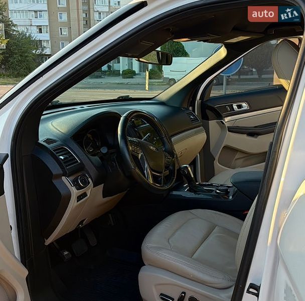 Внедорожник / Кроссовер Ford Explorer 2018 в Ивано-Франковске