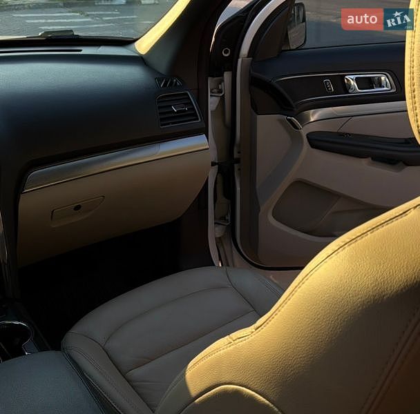 Внедорожник / Кроссовер Ford Explorer 2018 в Ивано-Франковске